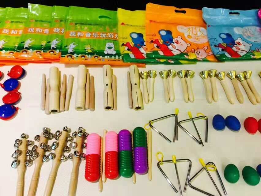 幼儿音乐游戏100例玩法_幼儿音乐游戏大全_幼儿音乐戏剧