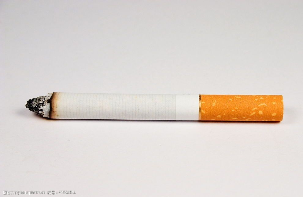 套圈游戏套香烟_街头香烟套圈游戏_套圈烟酒游戏