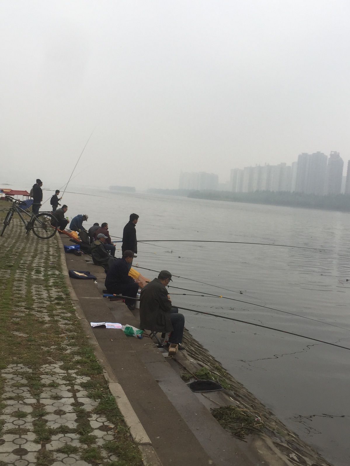 钓鱼视频 手杆钓鱼_钓鱼视频手杆教程_视频钓鱼竿钓鱼视频