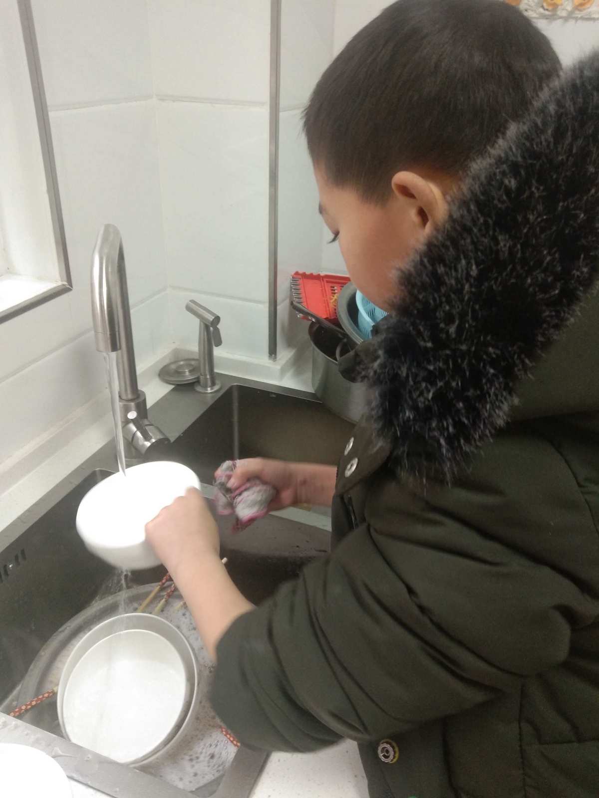 帮妈妈做家务的作文_帮妈妈做家务写作_帮妈妈作家务的作文