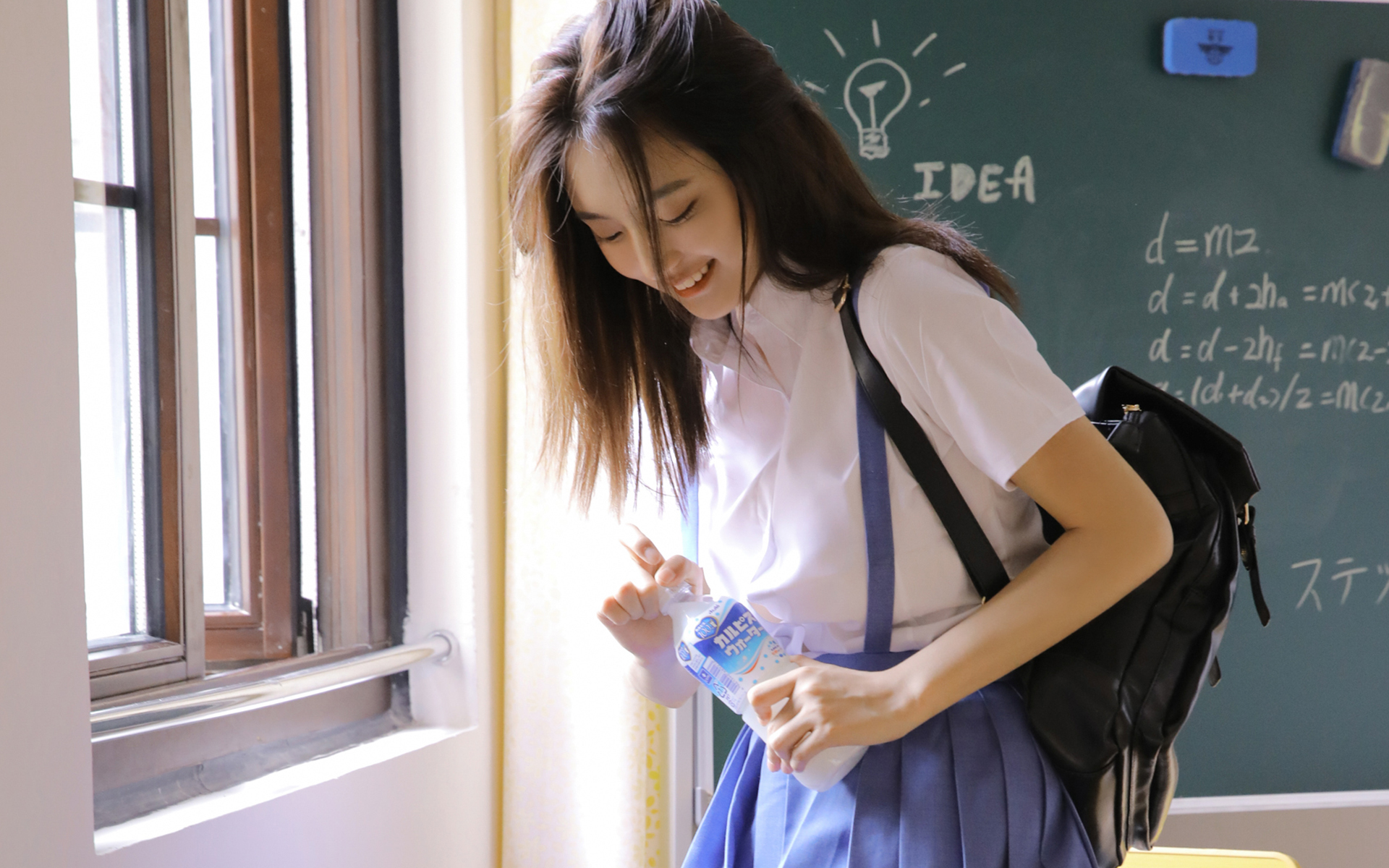 我的老婆是校花唐金_我的老婆是校花唐金游戏_唐金我的老婆是校花
