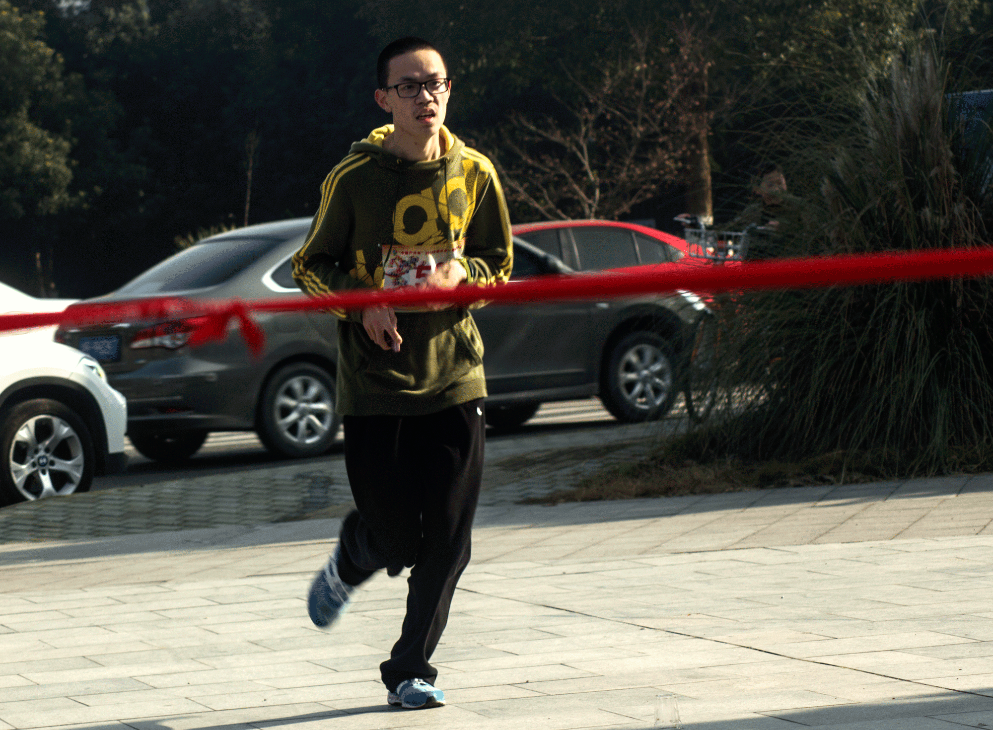 跑完步游戏_玩跑步的游戏_玩跑步游戏