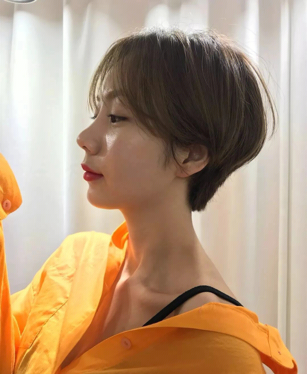 短发流行发型女图片_短发流行的发型_最流行的发型短发女