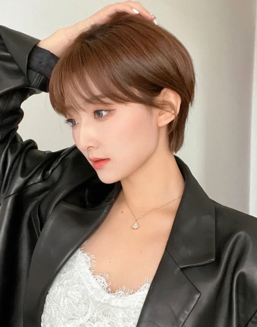 短发流行的发型_最流行的发型短发女_短发流行发型女图片