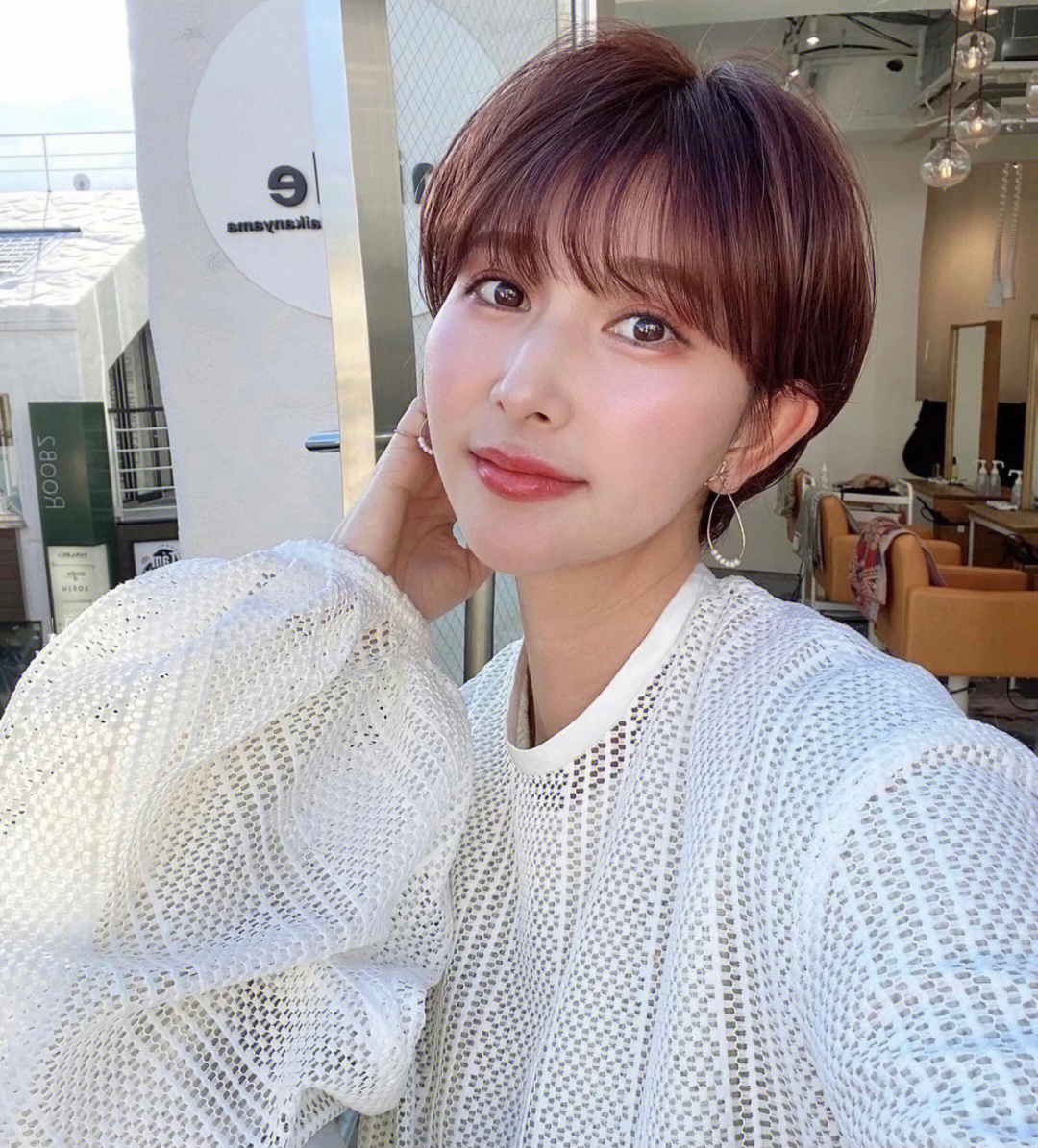 短发流行发型女图片_短发流行的发型_最流行的发型短发女