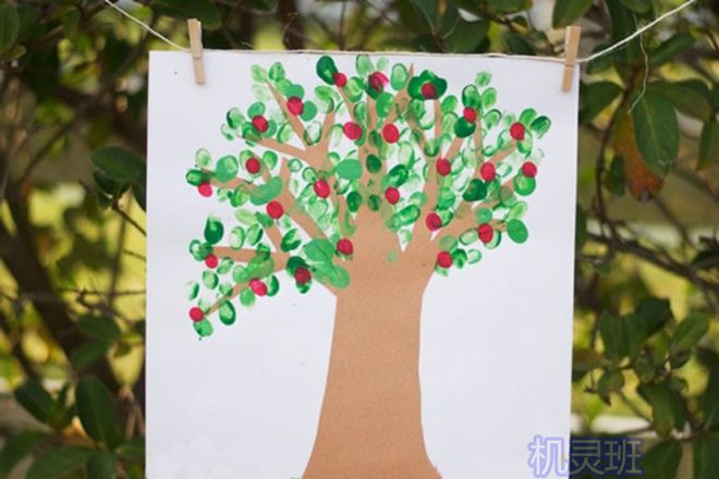 小班手指树游戏教案反思_小班手指游戏小树苗_小班手指游戏树