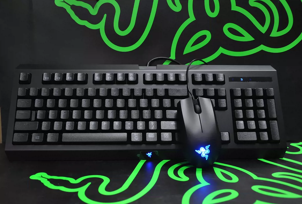 razer 地狱狂蛇游戏键鼠套装_地狱蝰蛇鼠标怎么拆_地狱蝰蛇键盘
