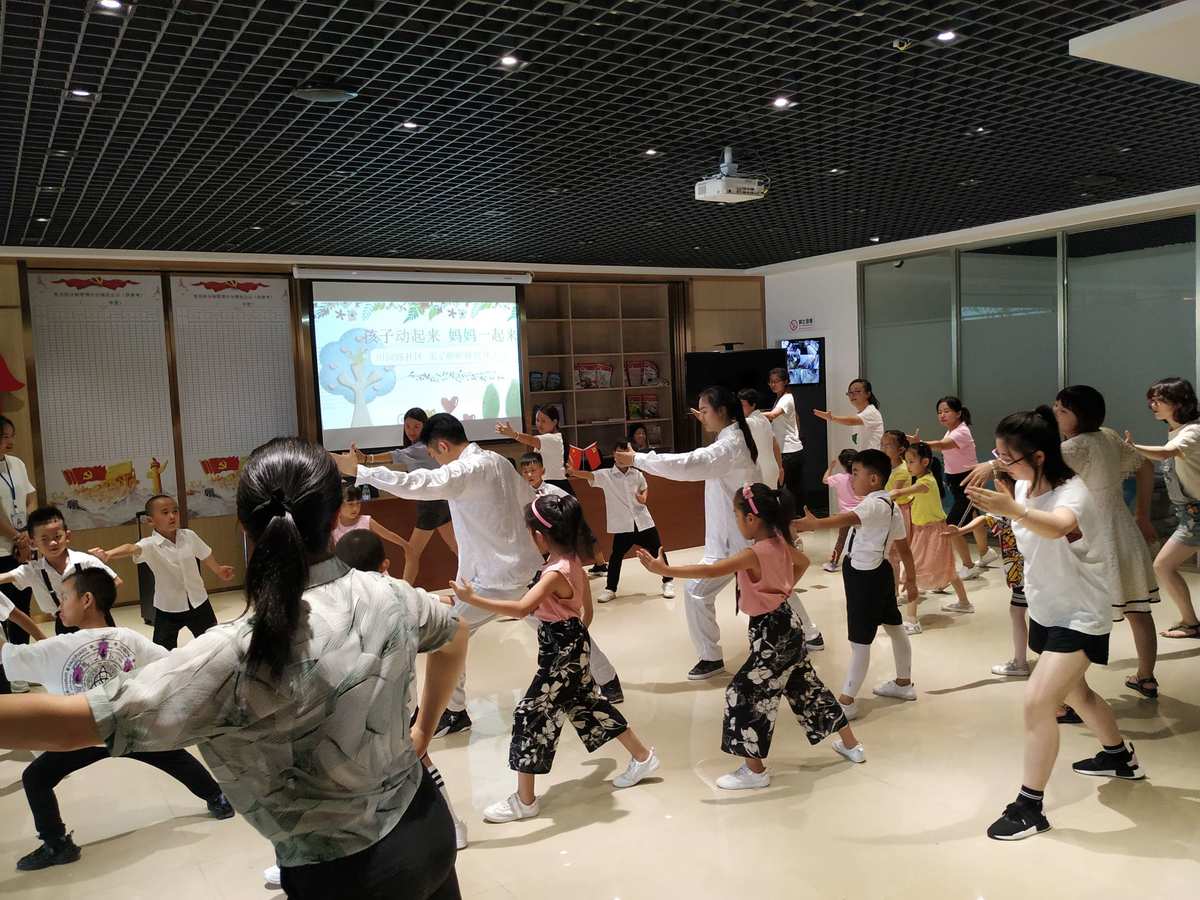 亲子肢体互动游戏有哪些_亲子肢体互动游戏名称_亲子互动肢体游戏