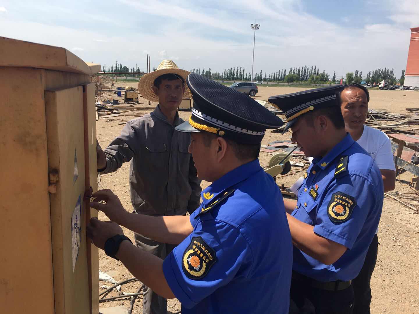 城管大战美人鱼免费观看_城管大战交警_大战城管