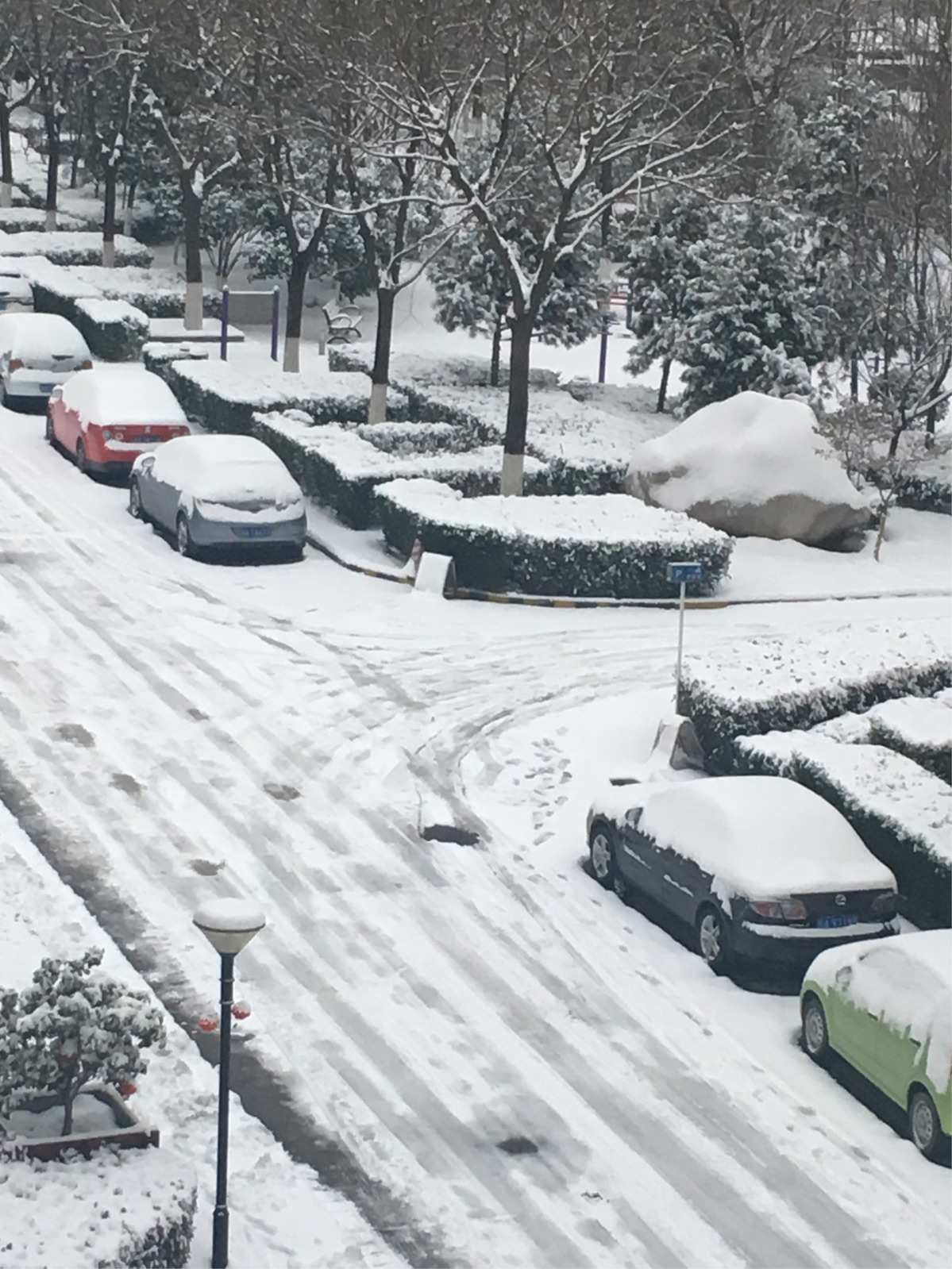 下雪的视频_视频下雪了_视频下雪特效app