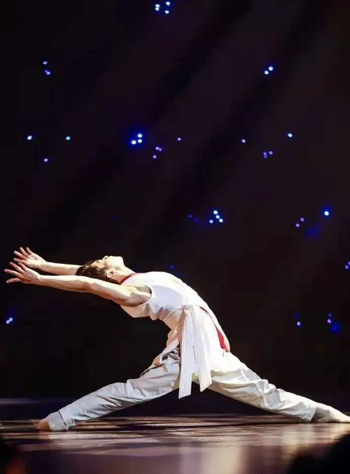 杰内西斯_内西什么意思_内西蒙