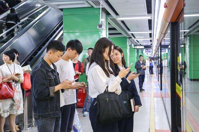 地铁曙光号_地铁最后的曙光_地铁曙光最后一关怎么打
