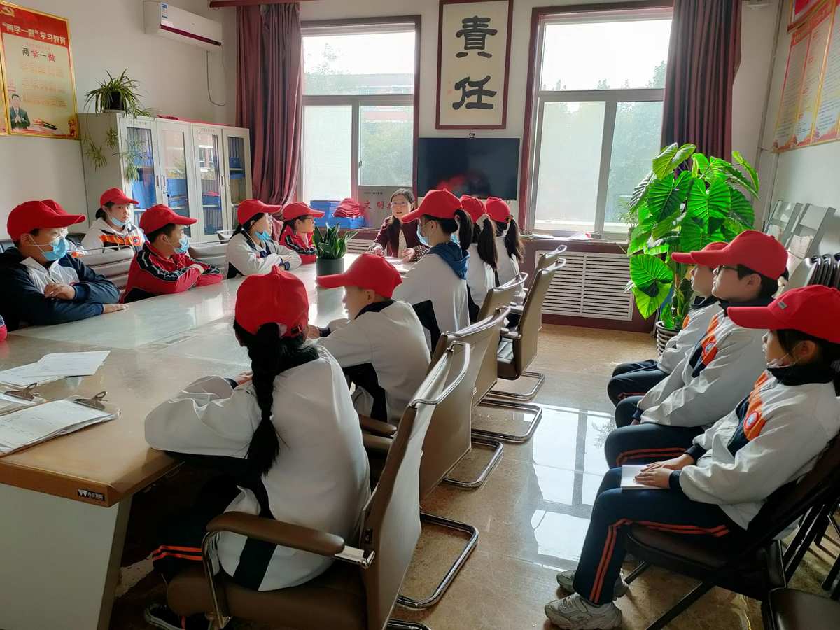 小红帽的小视频_小红帽视频_播放小红帽的视频