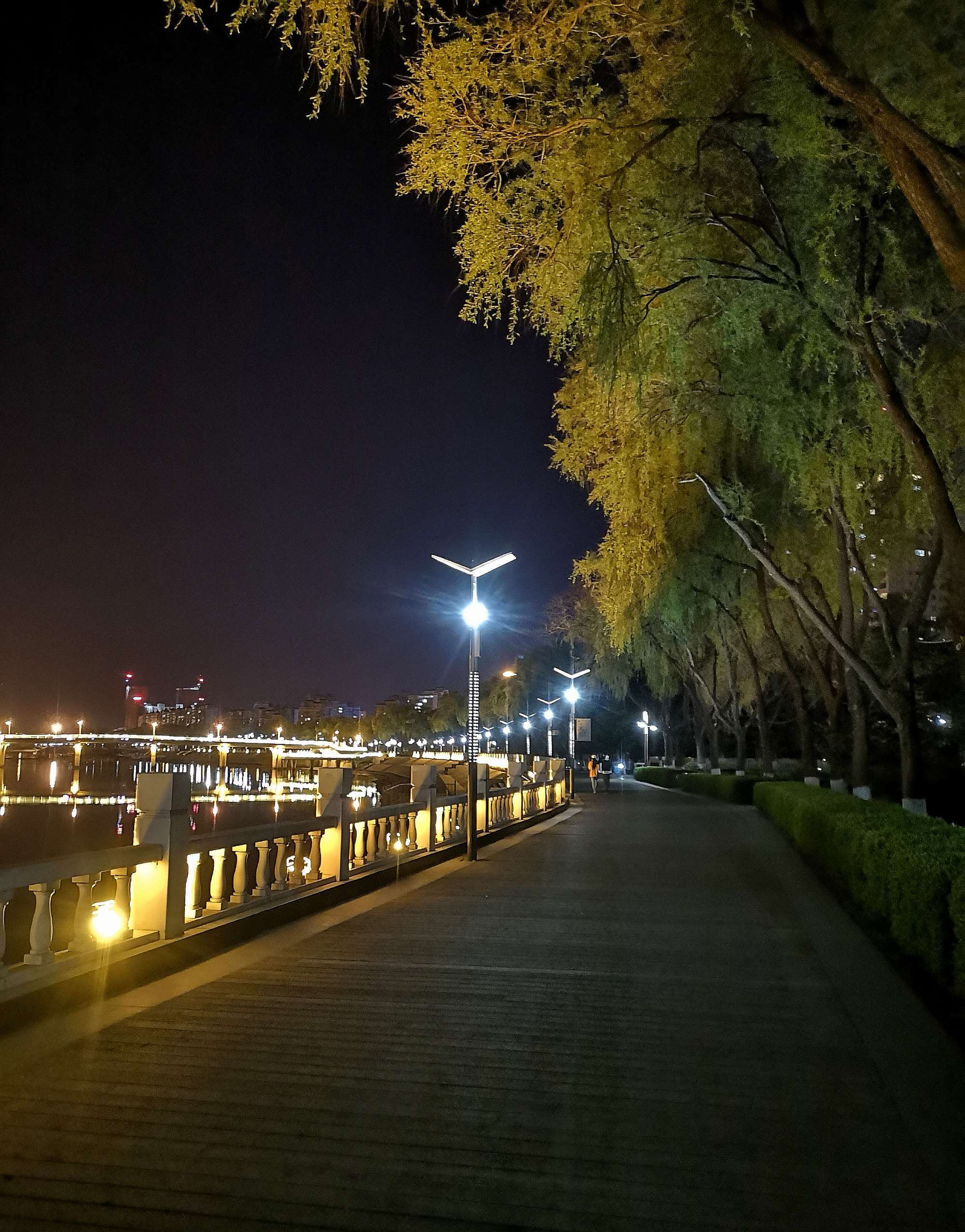 露遇辰安老公夜敲门txt_夜遇_迷夜惨遇