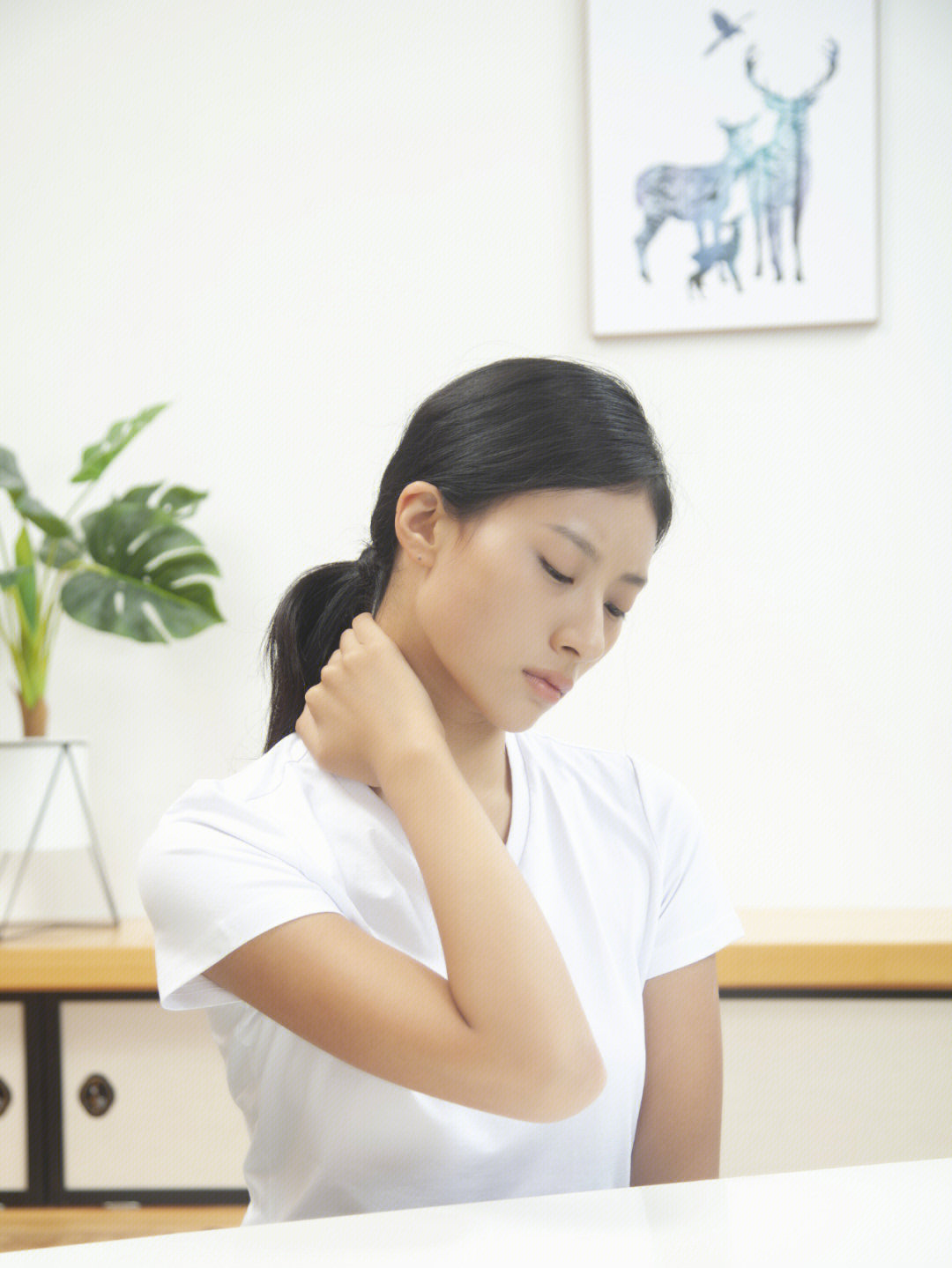 脖子玩劳损手机游戏疼_脖子劳损怎么玩手机游戏_脖子玩劳损手机游戏会疼吗