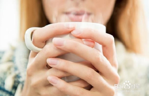 感冒了能不能玩游戏手机_感冒玩游戏病情加重_感冒玩游戏会怎么样