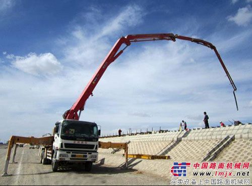 泵车游戏手机版的_泵车模拟游戏_泵车小游戏