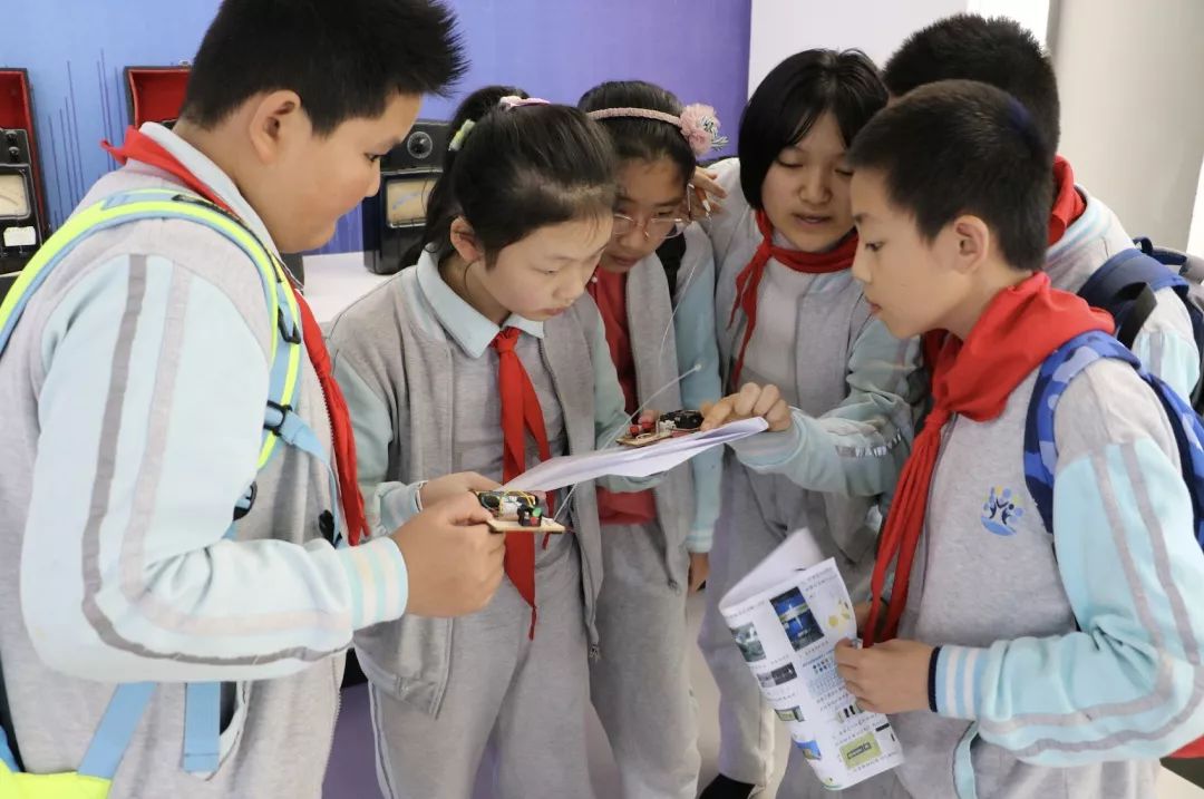 可以打游戏可以玩手机_手机玩游戏可以吗_不打游戏可以带手机吗