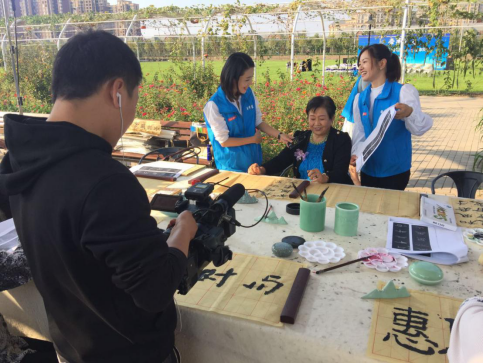 68岁适合用什么手机游戏_适合手机游戏用的手柄_适合手机游戏用的头像
