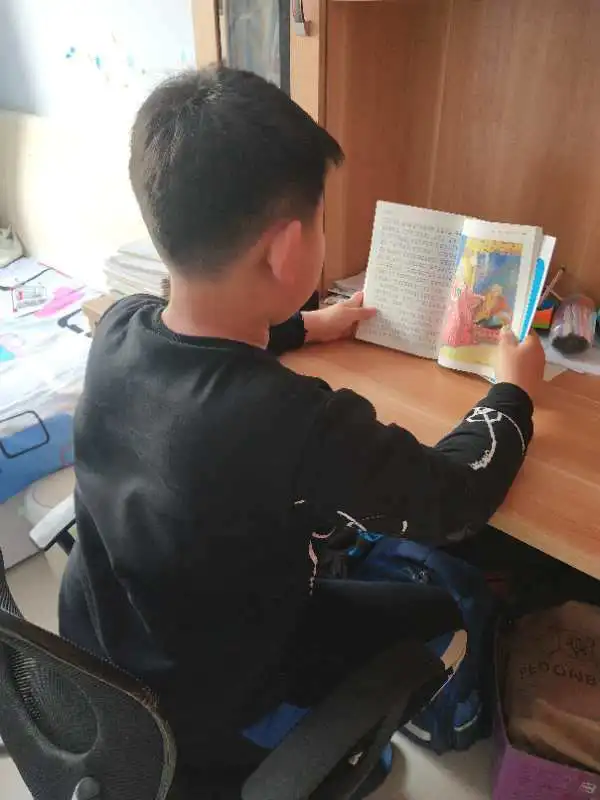 云泥之别与望其项背哪个差距大_为什么左右眼视力差距大_i711800h和i712700h差距大吗