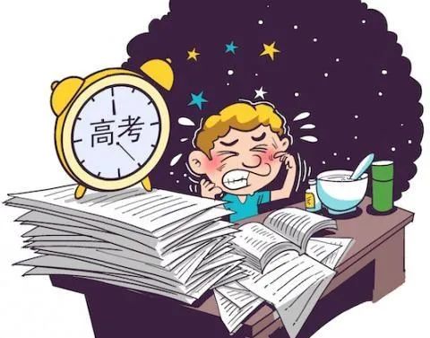 高考还玩手机_高考前还在玩手机游戏_高考生应不应该玩手机游戏