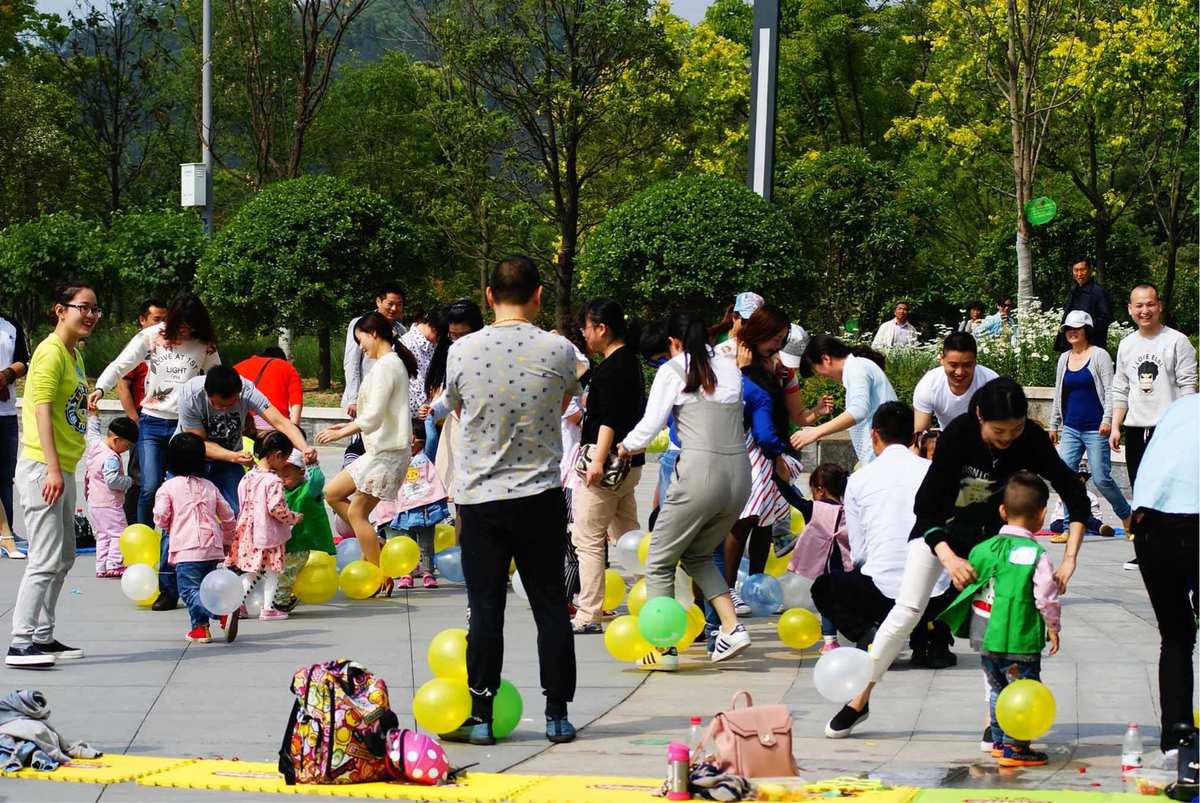 儿童家庭互动游戏手机_互动儿童家庭手机游戏大全_家庭互动游戏app
