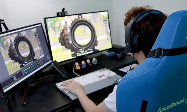 直播手机游戏需要什么设备_直播手机游戏的软件_bliblibli直播手机游戏