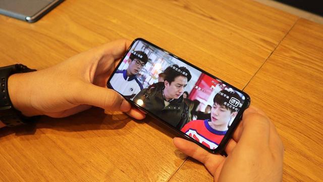 手机玩游戏爆炸_爆炸打手机游戏会被抓吗_打游戏手机会爆炸吗吗
