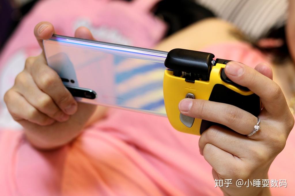 手机手柄类游戏_手柄游戏知乎_百元游戏手机手柄推荐知乎