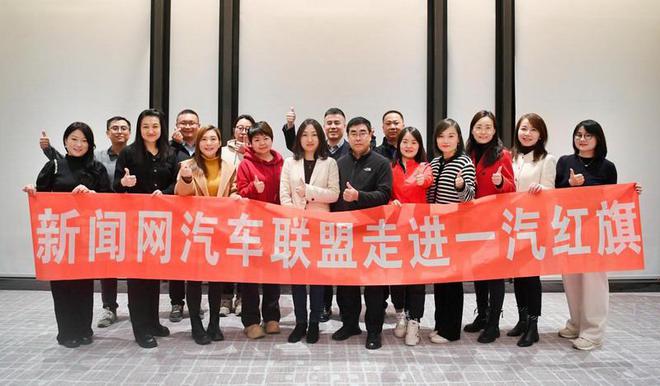 风火轮车游戏手机版下载_风火轮无赛车限钻石破解版_风火轮小跑车游戏