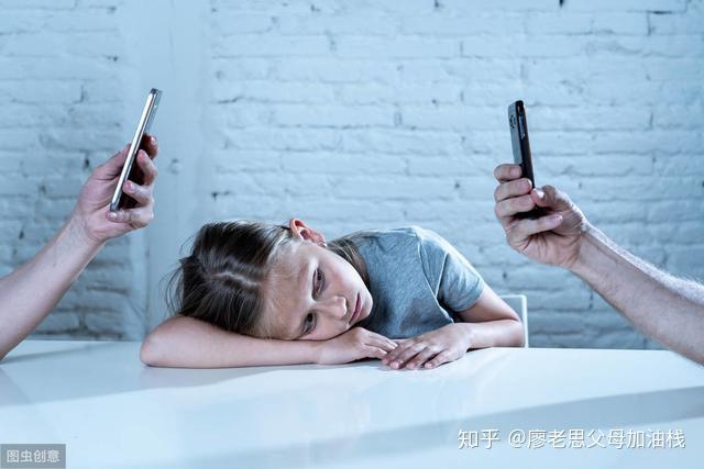 打游戏打烂手机_打击手机游戏_砸烂手机游戏