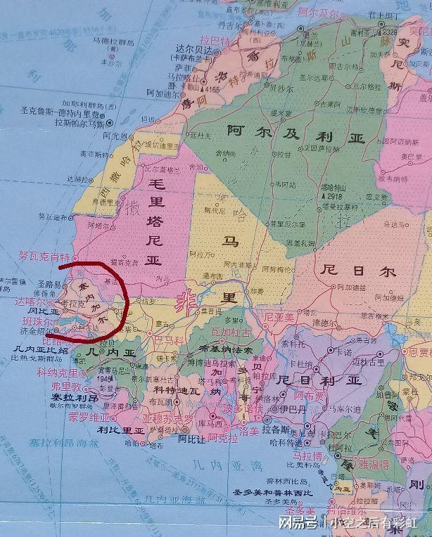 手机游戏打开不是全屏怎么办_手机游戏打开黑屏_dakar手机游戏