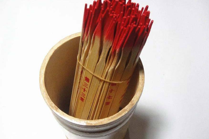 抽签游戏app_抽签内容手机游戏怎么做_抽签游戏内容手机