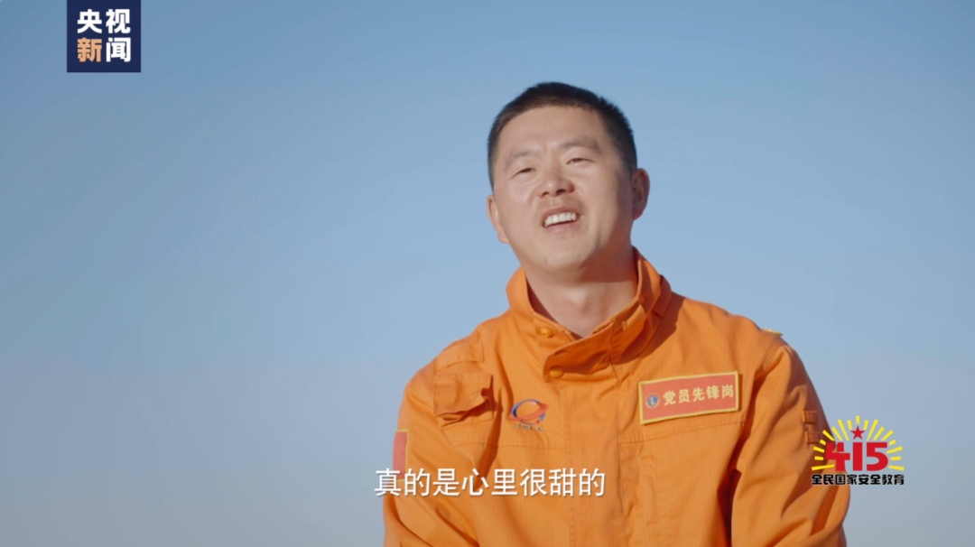 尸骨游戏_两个男的偷外星人尸体电影_尸体游戏电影