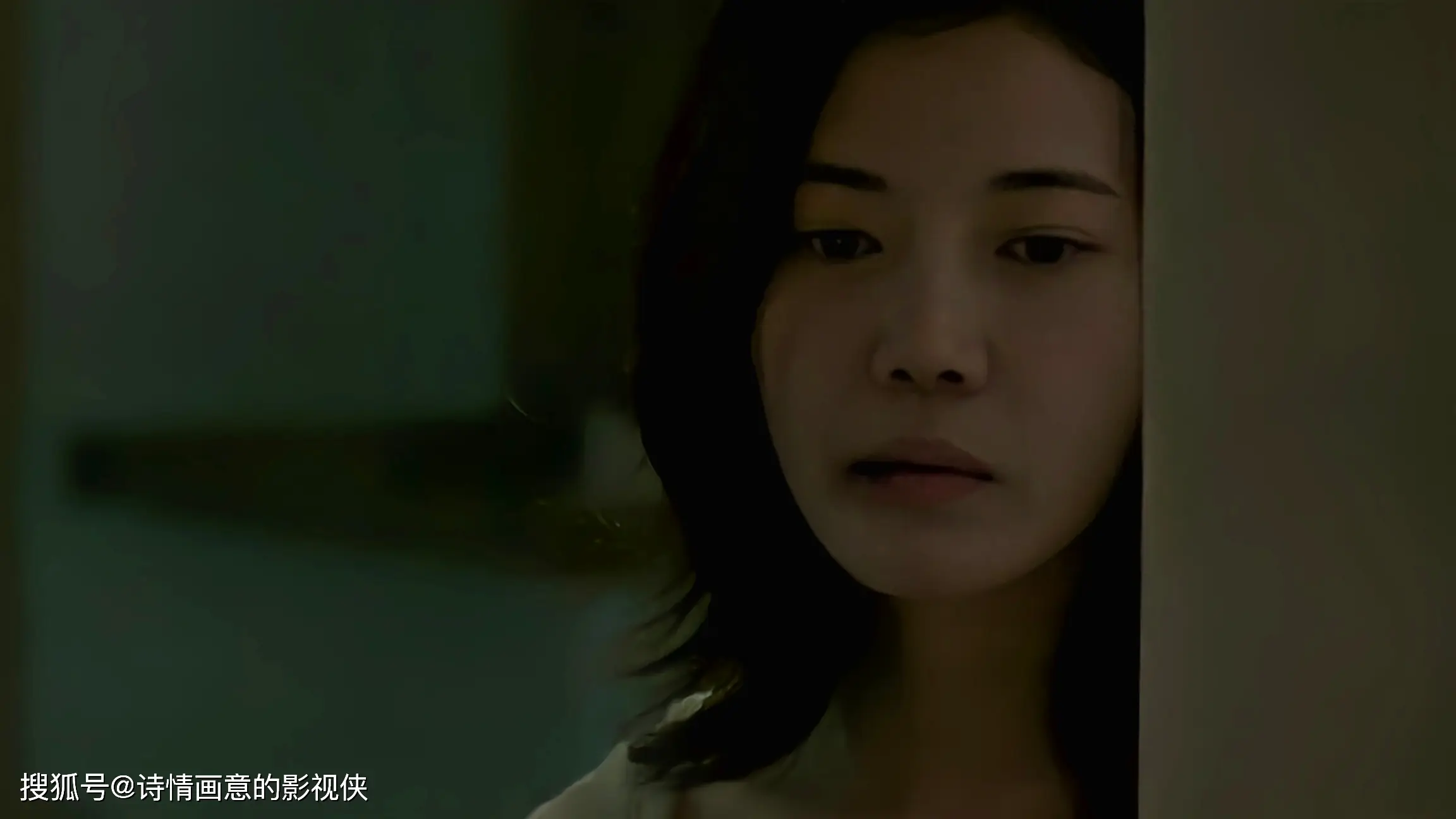 深夜独赏暗芝居：恐怖与人性的交织，未知与回忆的碰撞