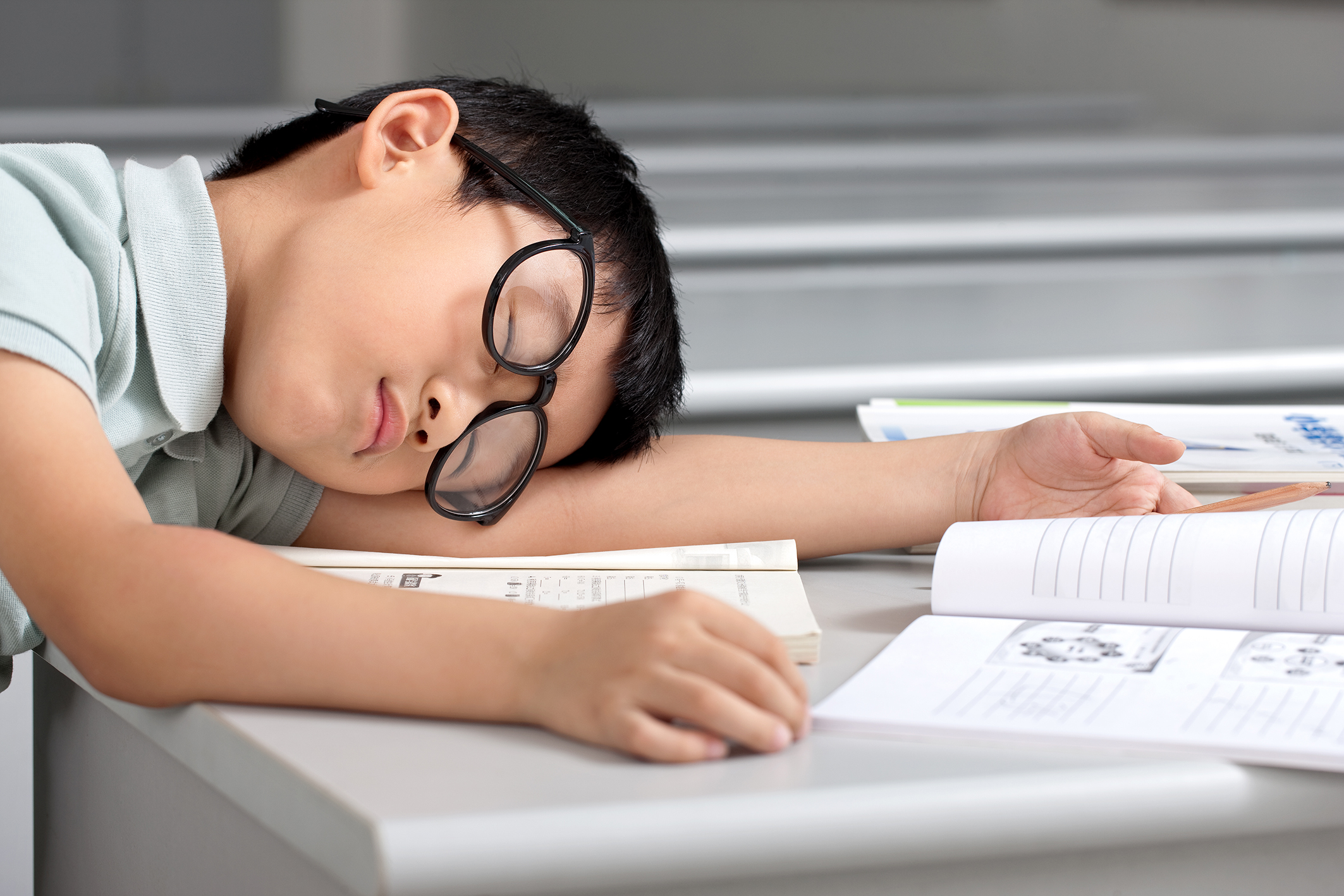 能高中玩手机游戏孩子怎么办_能高中玩手机游戏孩子学什么好_高中孩子能不能玩手机游戏