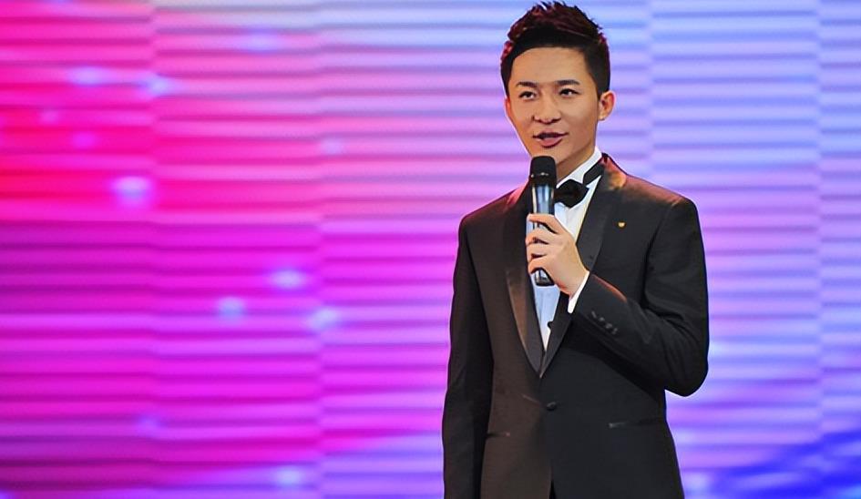 鬼龙院罗晓出场bgm_鬼龙院罗晓第一次登场_鬼龙院罗晓