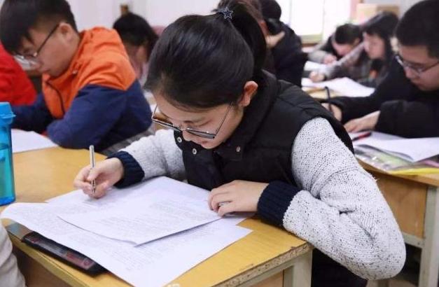 各省分数高考线一样吗_各省分高考分数线_各省高考分数线