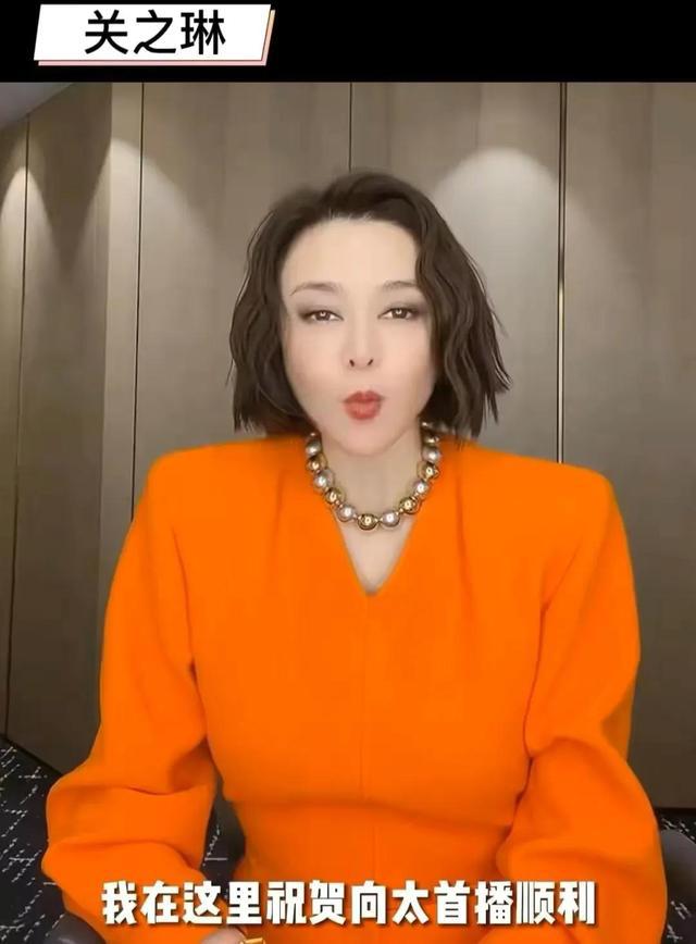 在家说说玩儿子手机游戏里的话_儿子在家里玩手机游戏说说_在家陪儿子玩游戏
