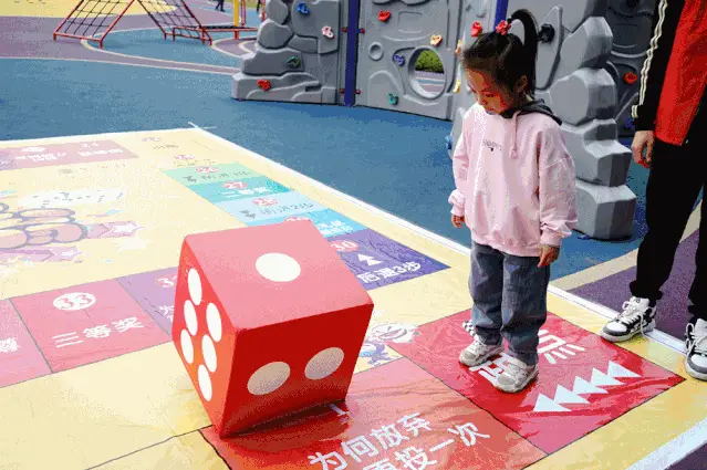 丢骰子游戏手机_丢骰子手机游戏叫什么_丢骰子的游戏