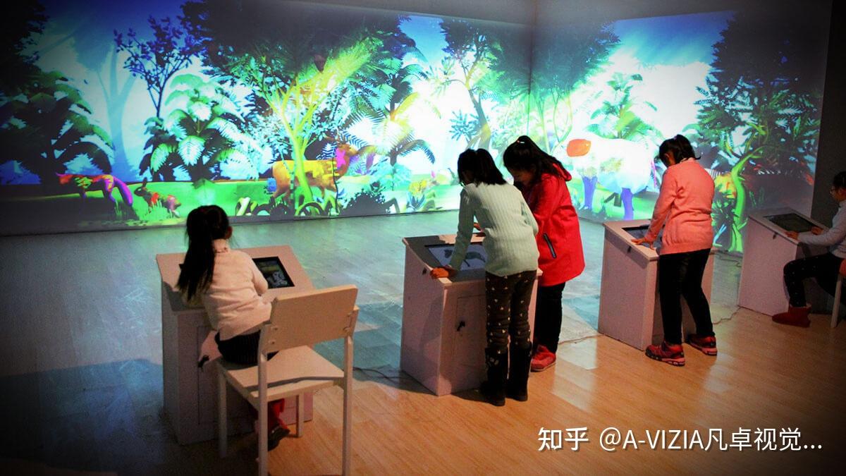 儿童涂鸦手机游戏-让孩子们在涂鸦游戏中找到快乐与成就感，快来
