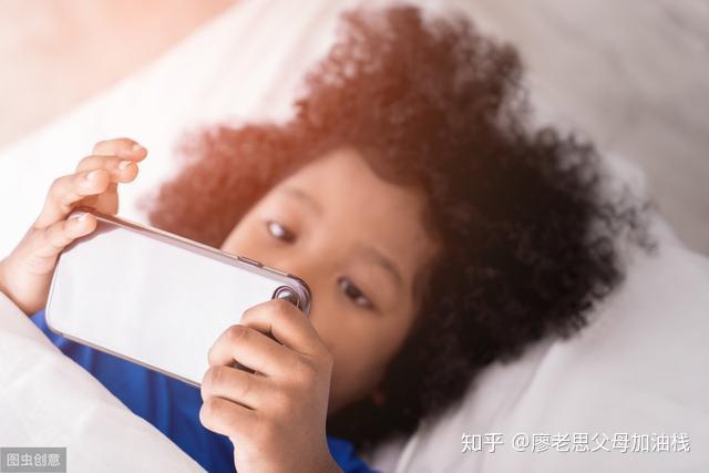 小宝宝玩游戏_宝宝怎么在手机上玩游戏_宝宝玩手机怎么办